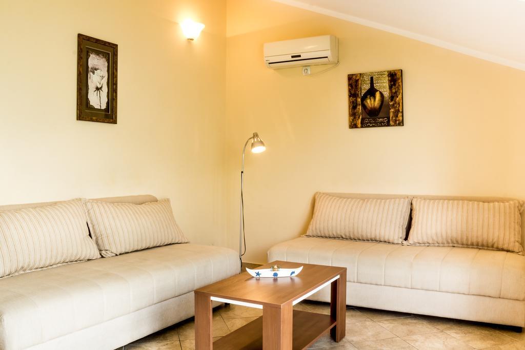 Apartmani Stanovcic Donji Morinj Kültér fotó