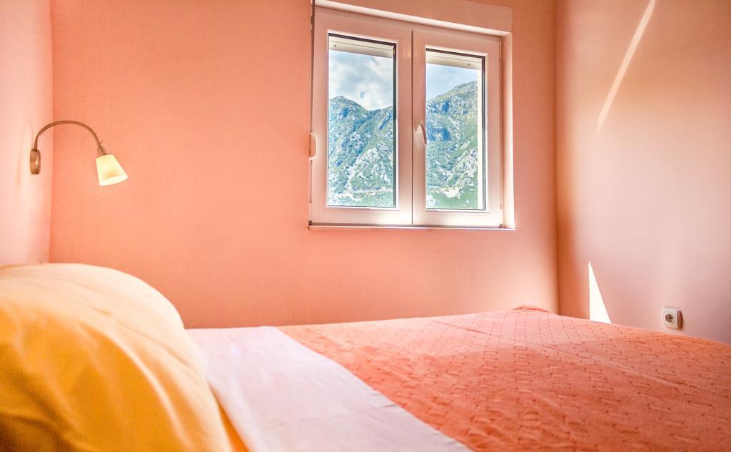 Apartmani Stanovcic Donji Morinj Kültér fotó